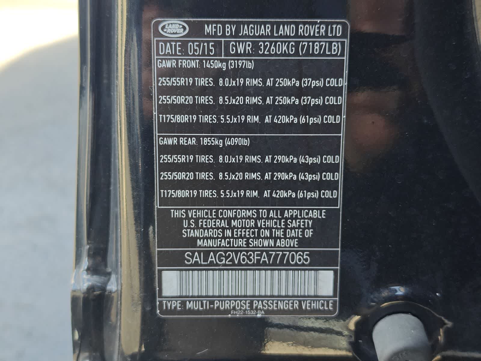 Thumbnail: 2015 Land Rover LR4 - 38