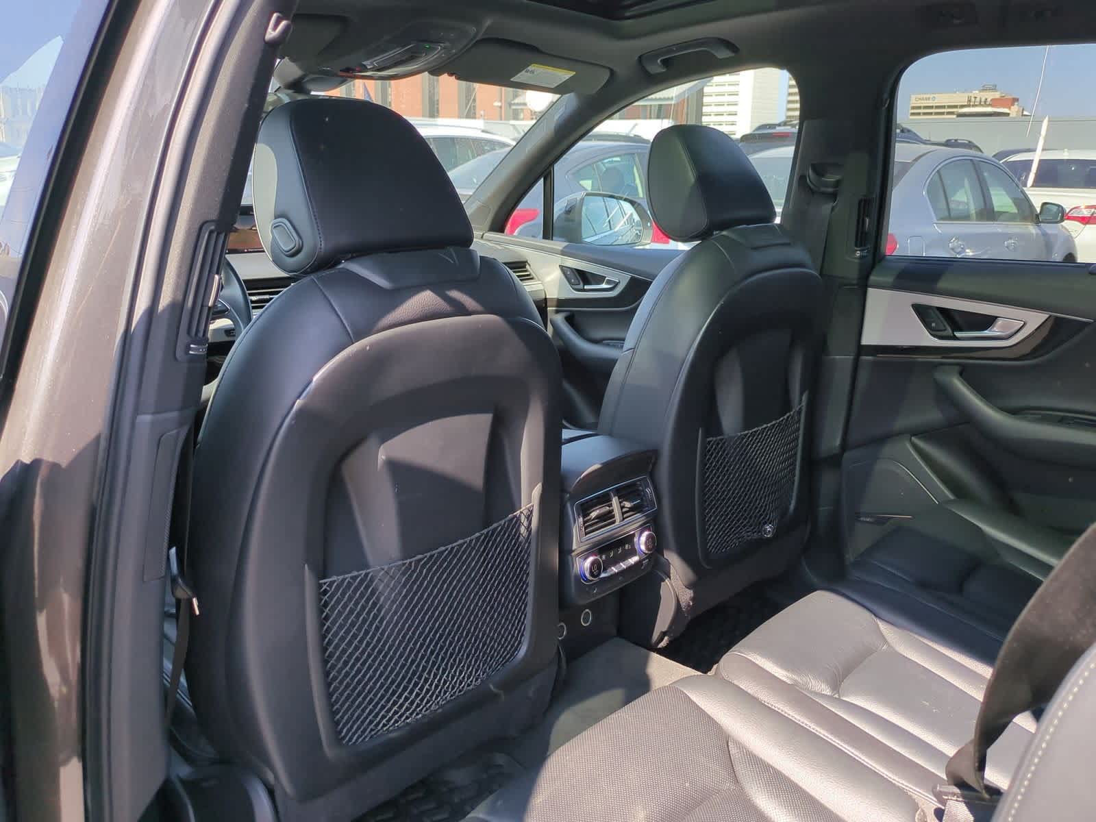 Thumbnail: 2019 Audi Q7 - 19
