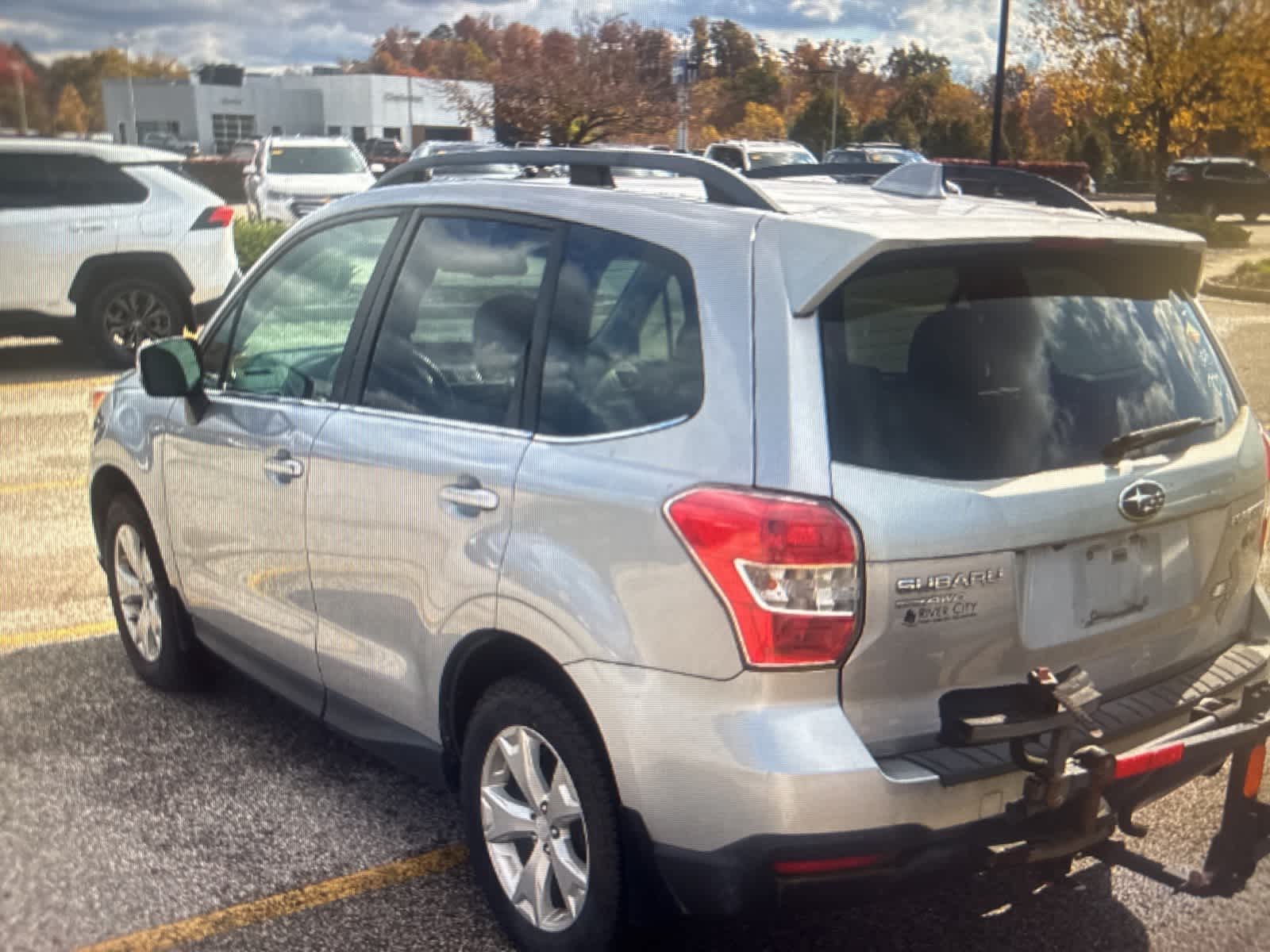 2016 Subaru Forester 2.5i Limited photo 2
