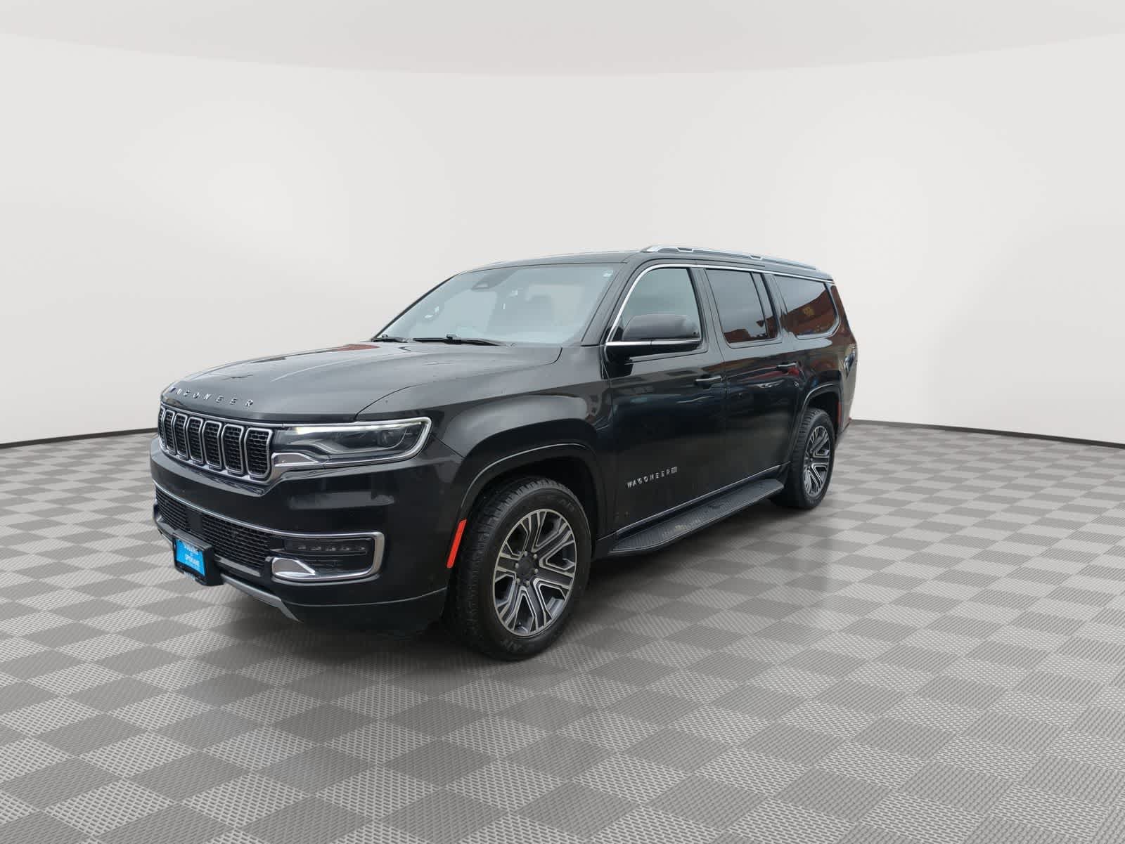 Thumbnail: 2024 Jeep Wagoneer - 4