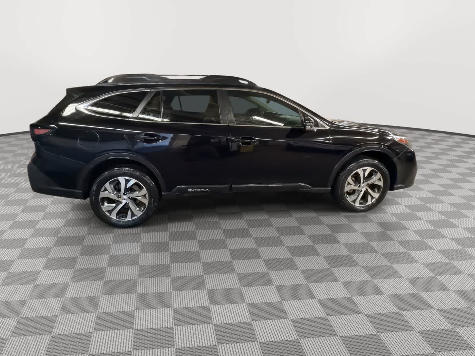 Thumbnail: 2022 Subaru Outback - 9