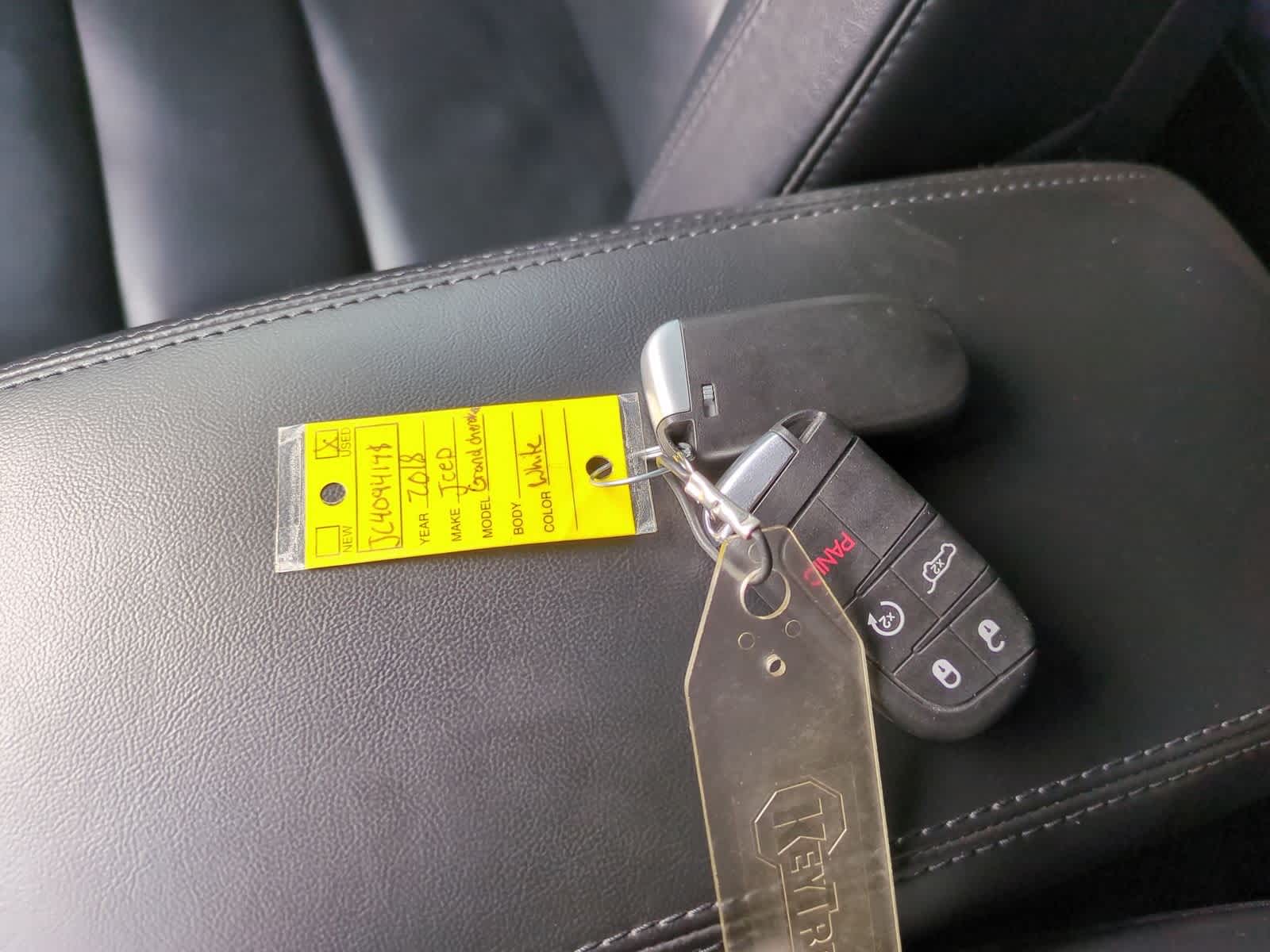 Thumbnail: 2018 Jeep Grand Cherokee - 34