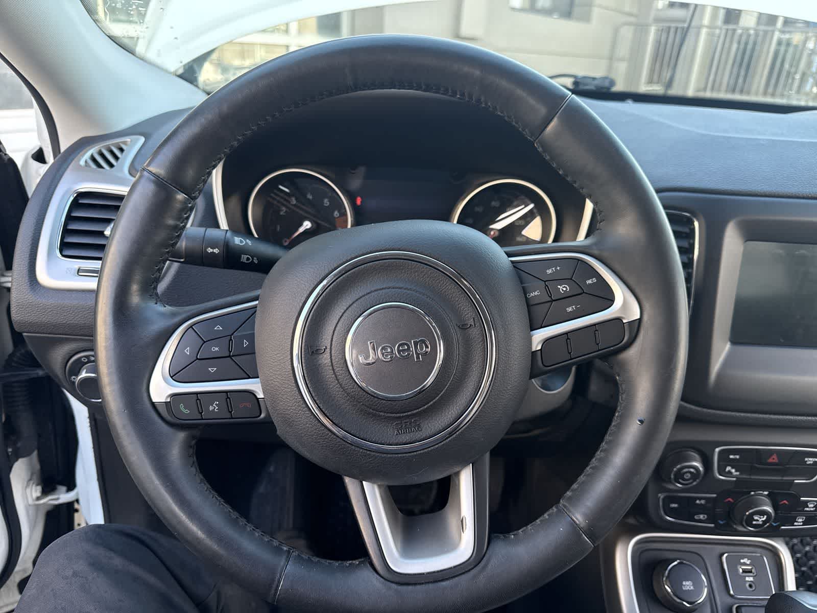 Thumbnail: 2018 Jeep Compass - 24