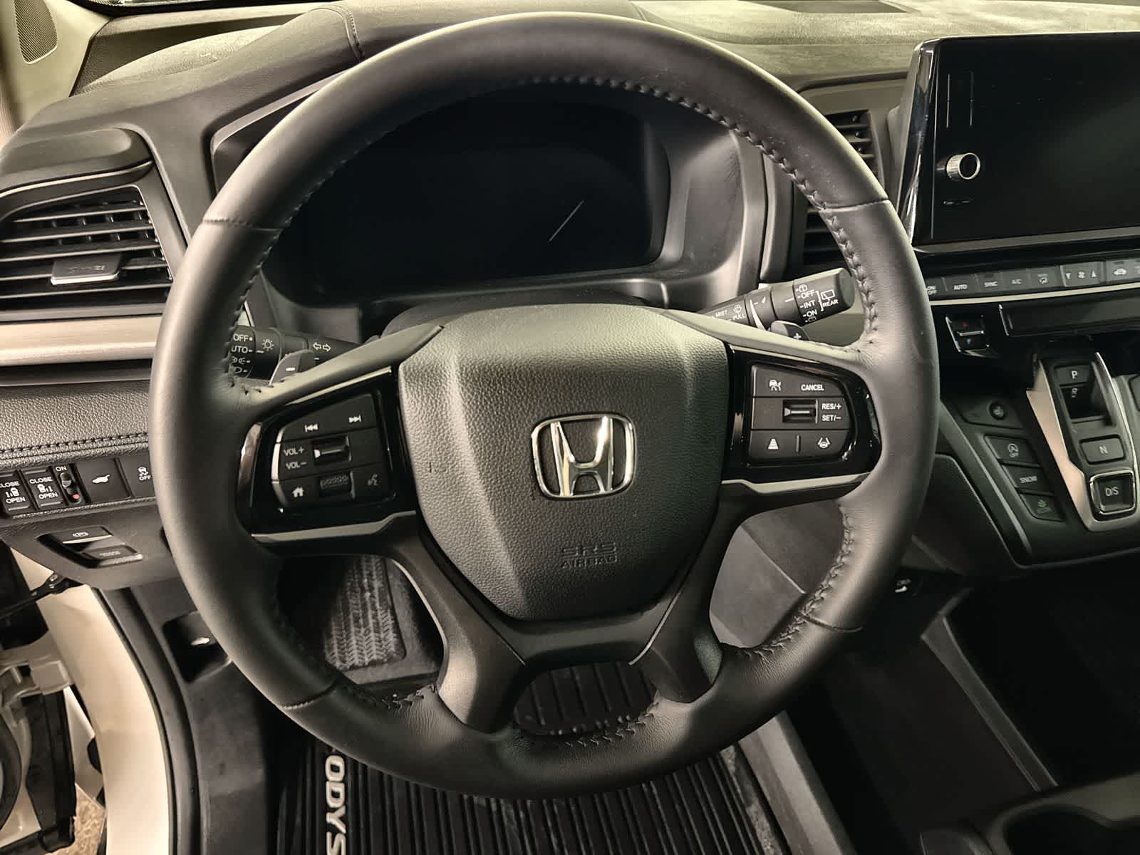 Thumbnail: 2025 Honda Odyssey - 24