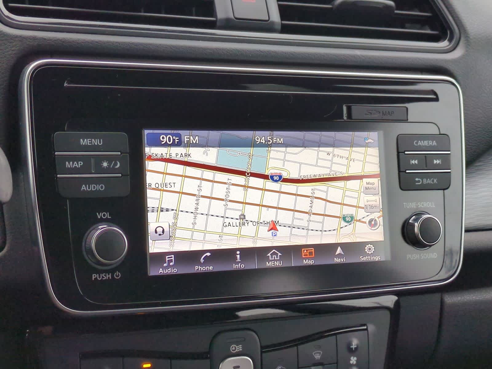 Thumbnail: 2018 Nissan Leaf - 28