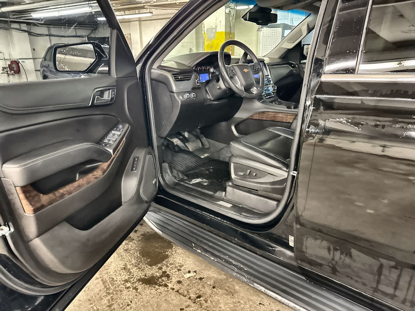 Thumbnail: 2018 Chevrolet Tahoe - 10