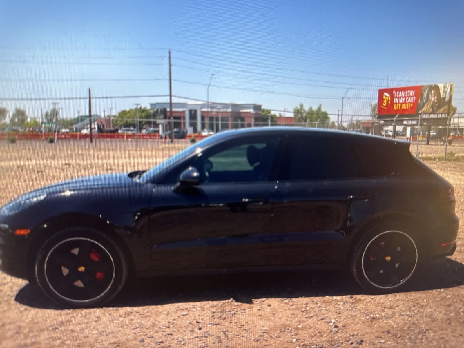 Thumbnail: 2017 Porsche Macan - 2