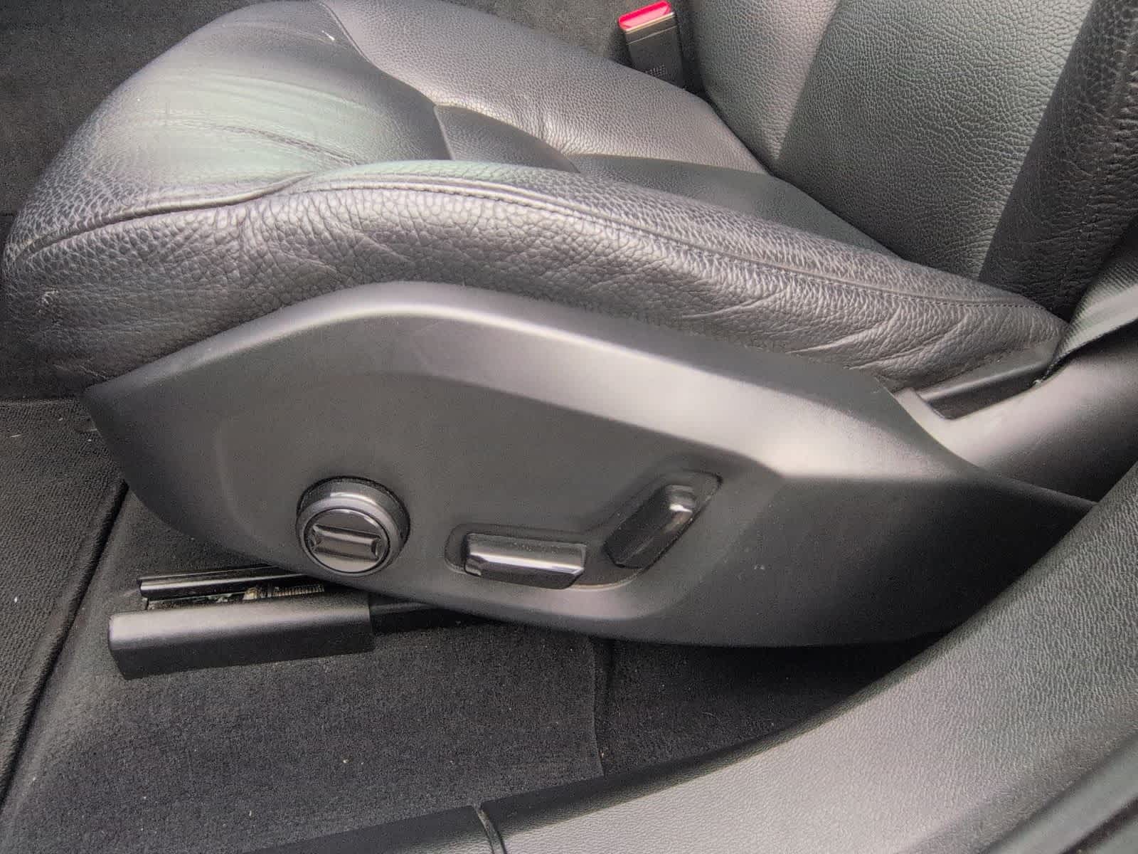 Thumbnail: 2024 Volvo XC60 - 17