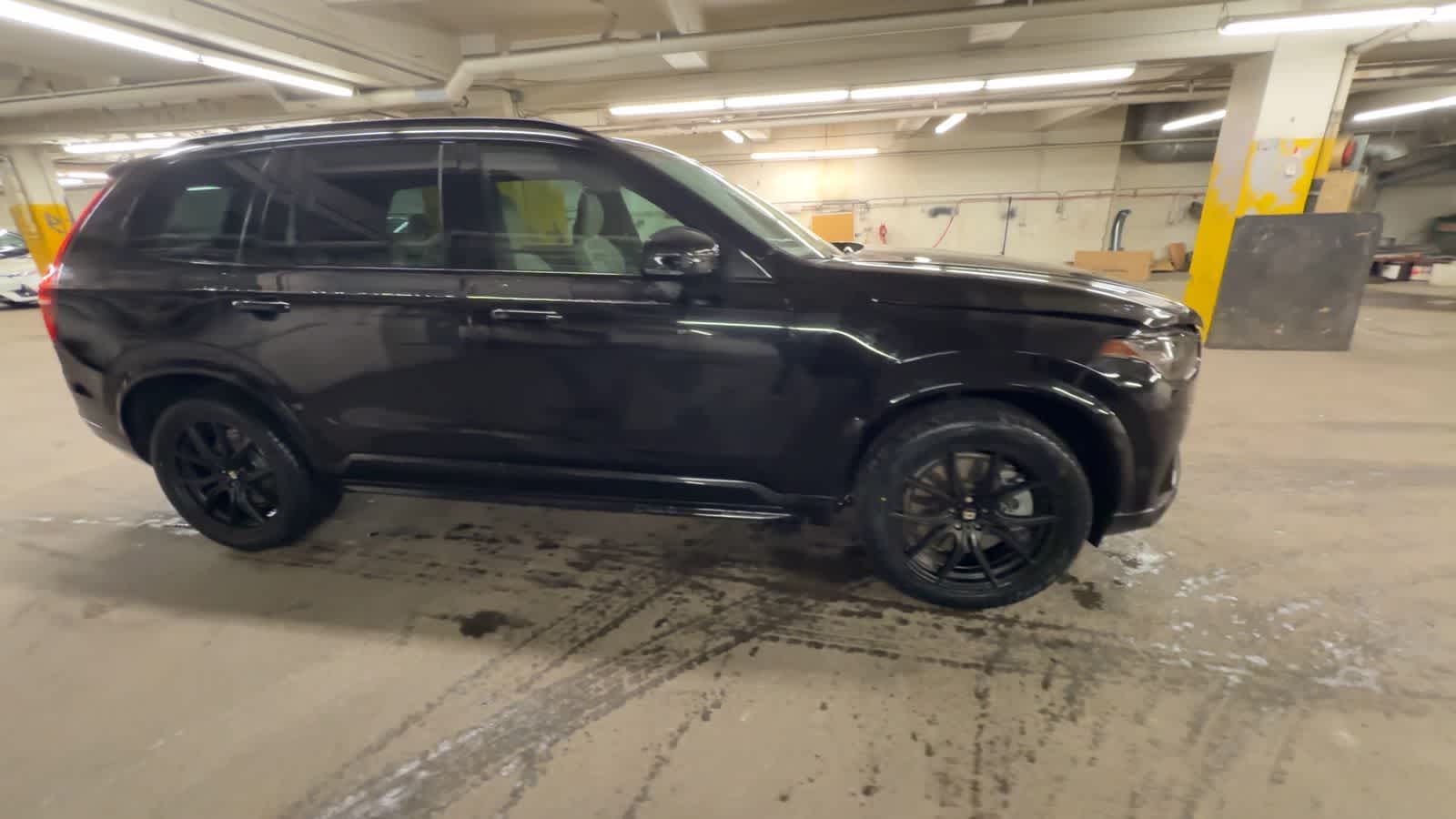 Thumbnail: 2020 Volvo XC90 - 9