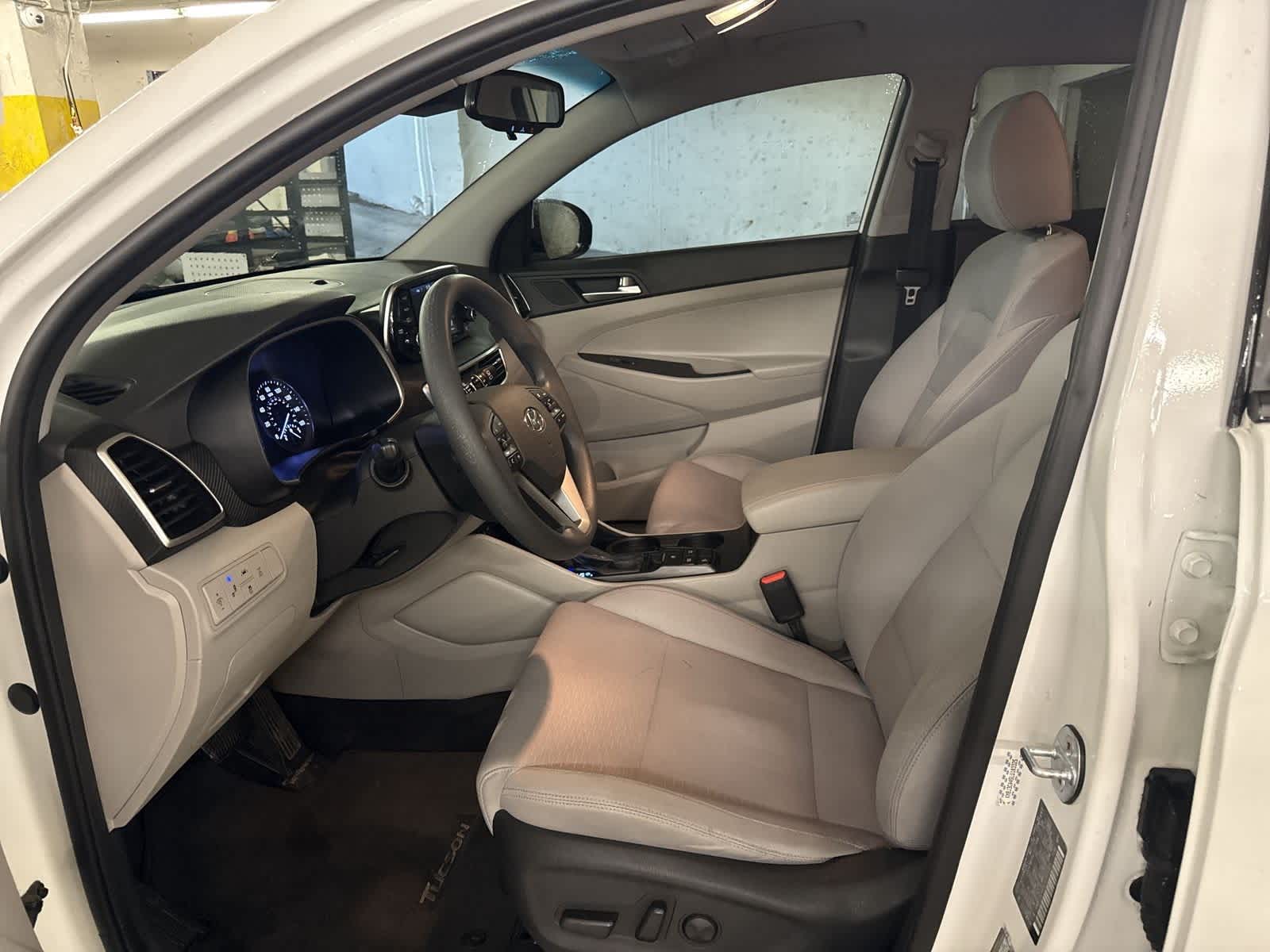 Thumbnail: 2020 Hyundai Tucson - 10