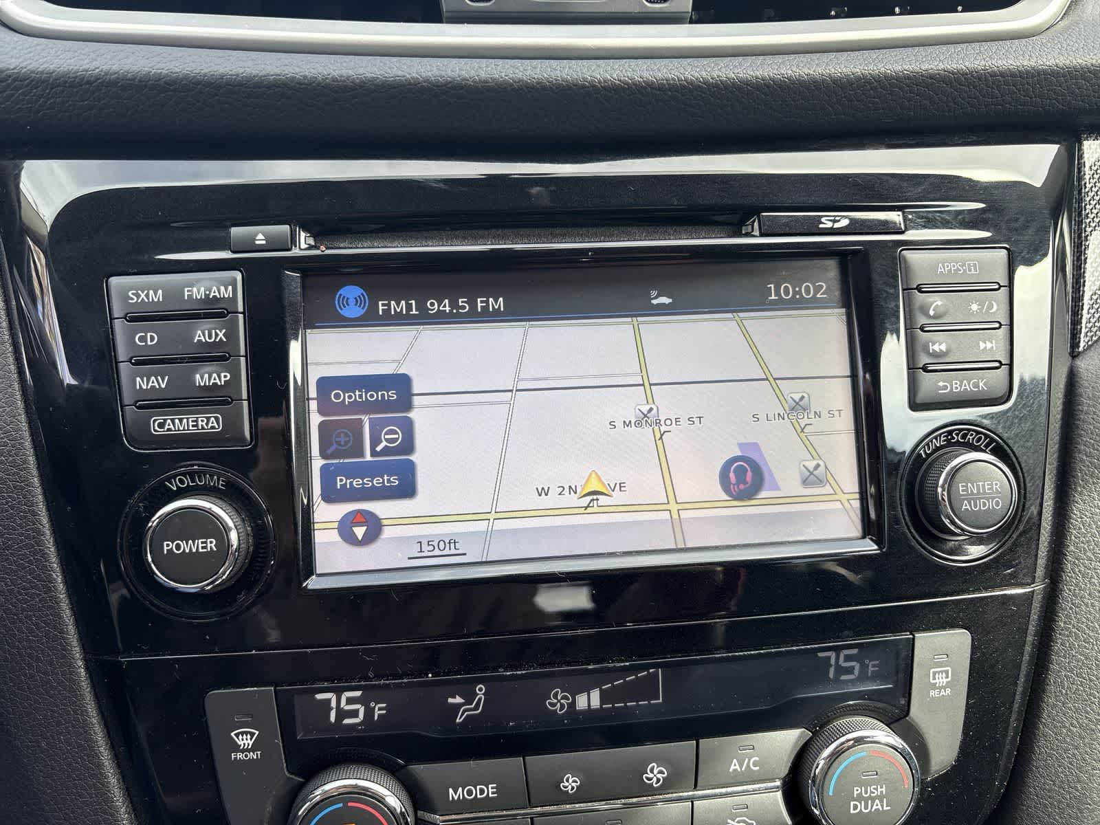 Thumbnail: 2016 Nissan Rogue - 30