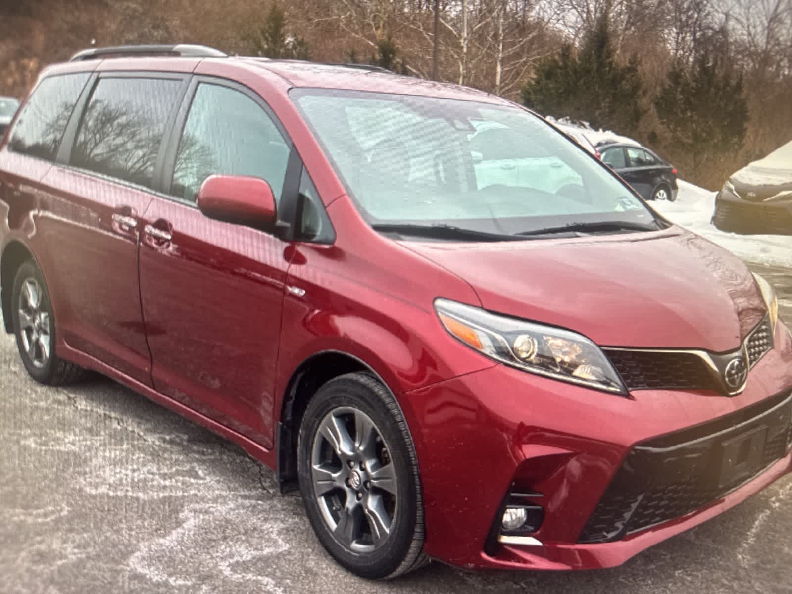 Thumbnail: 2019 Toyota Sienna - 7