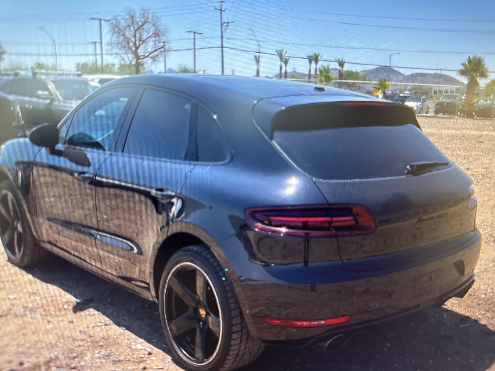 Thumbnail: 2017 Porsche Macan - 3