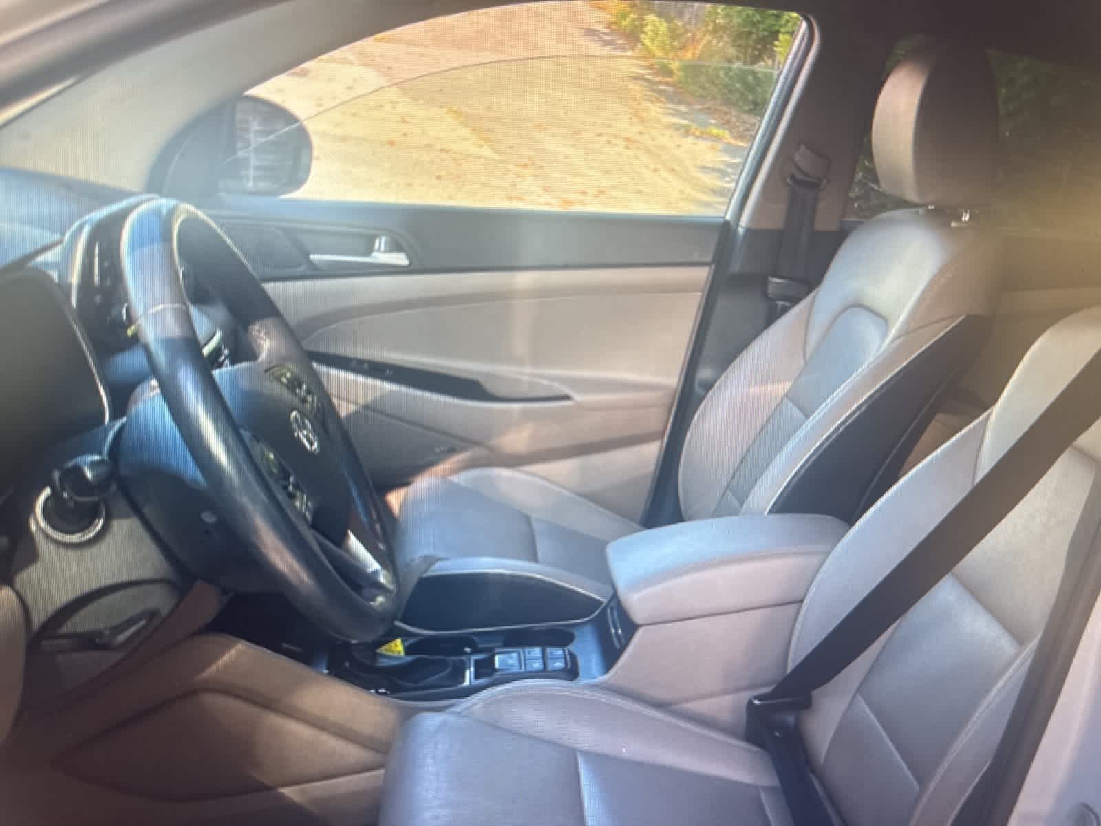 Thumbnail: 2019 Hyundai Tucson - 10