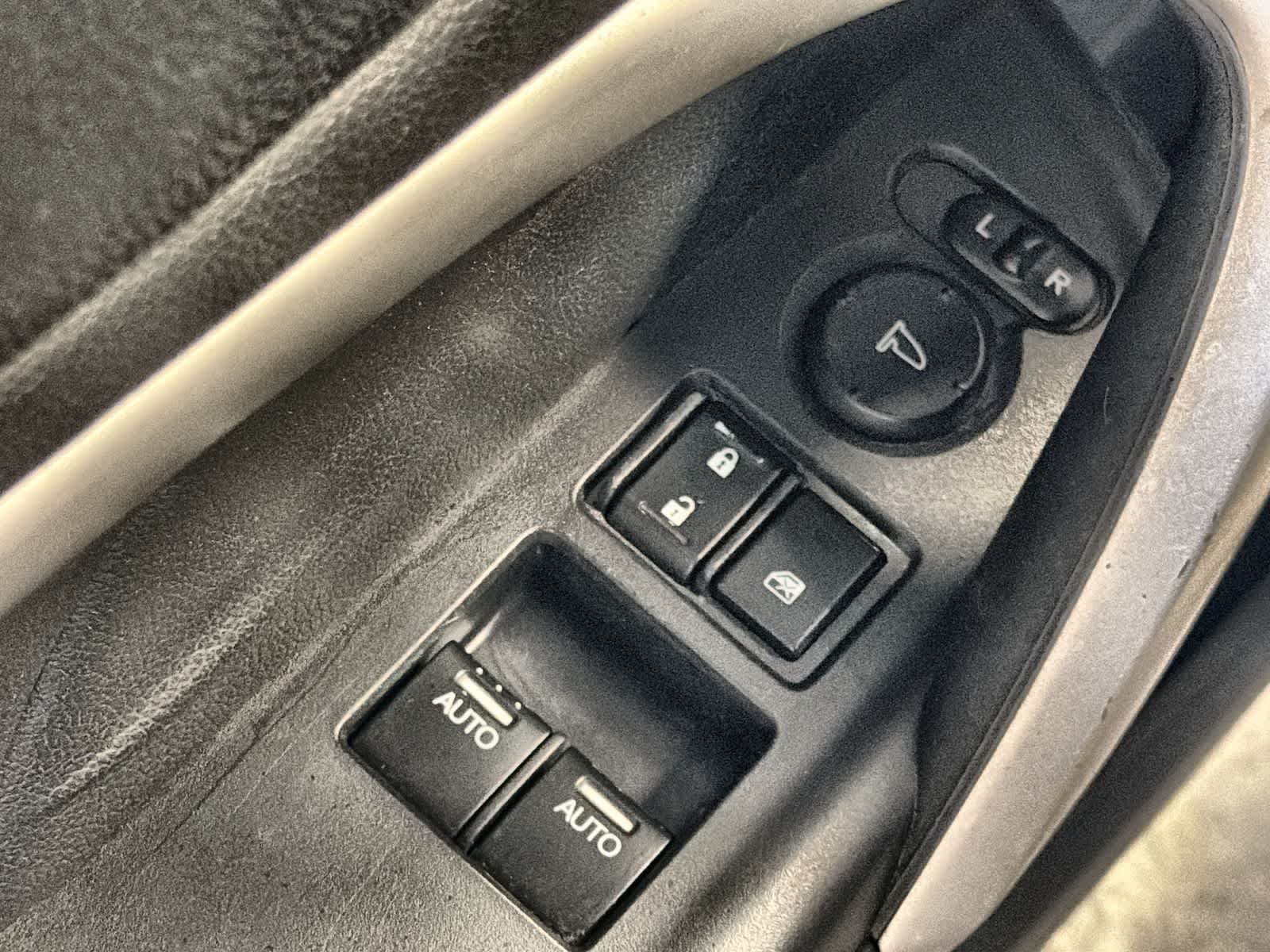 Thumbnail: 2010 Honda Accord - 18
