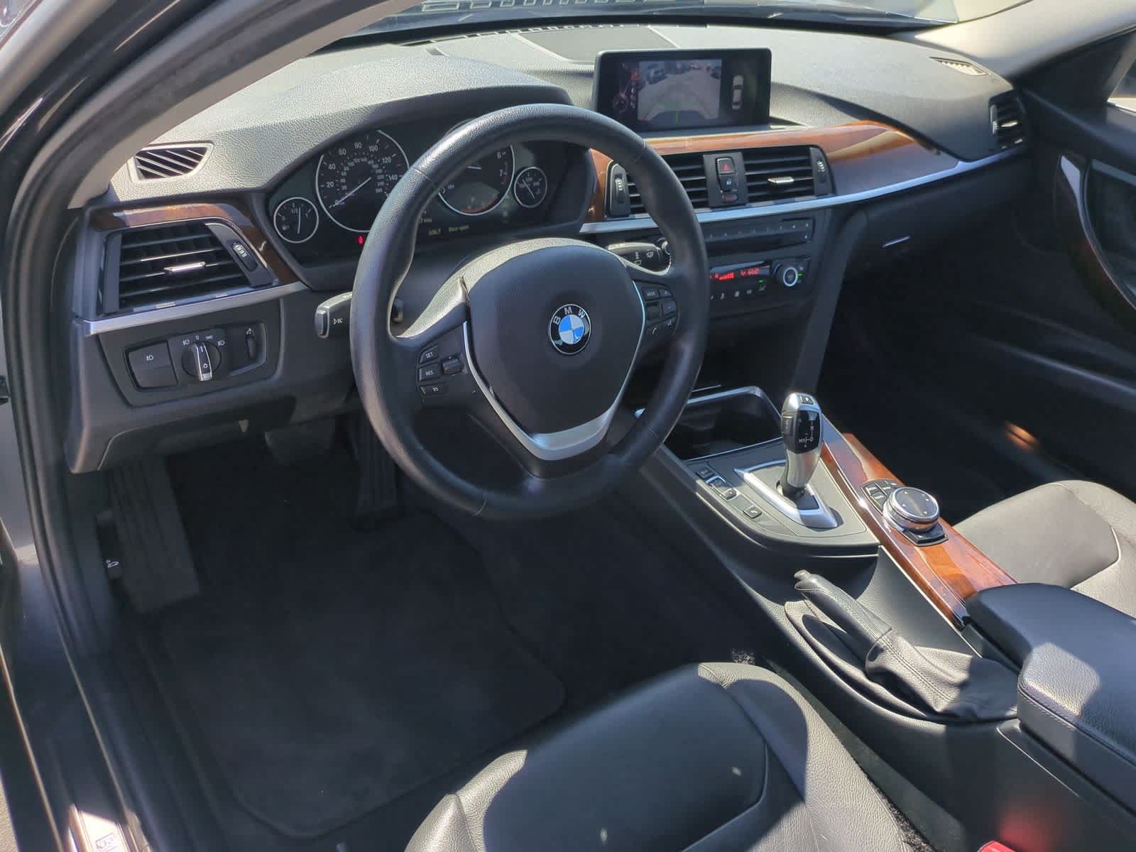 Thumbnail: 2015 BMW 3 Series - 10