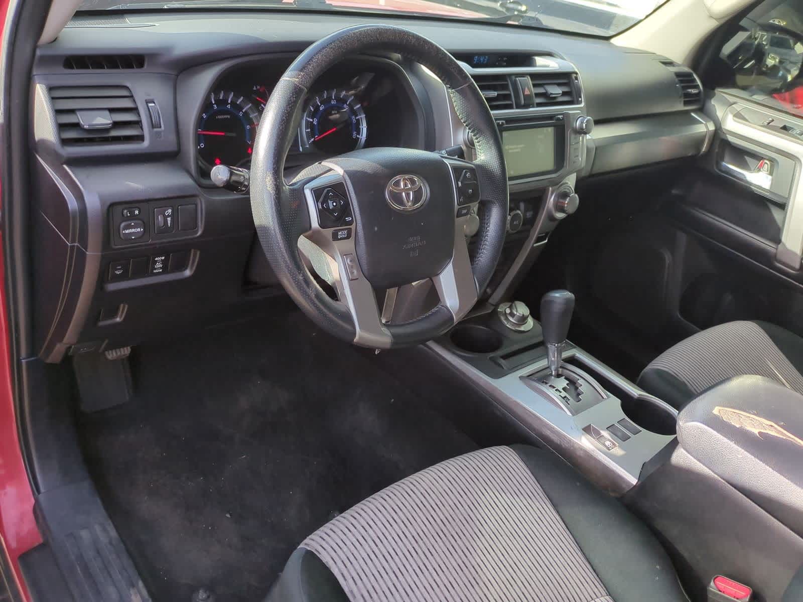 Thumbnail: 2015 Toyota 4Runner - 10