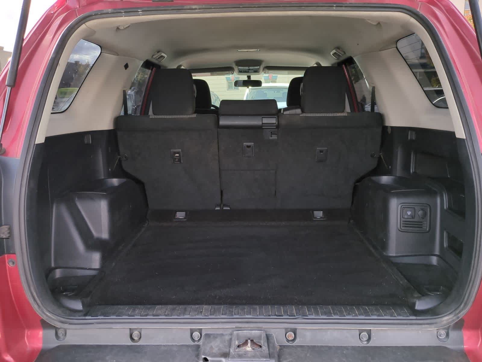 Thumbnail: 2015 Toyota 4Runner - 33