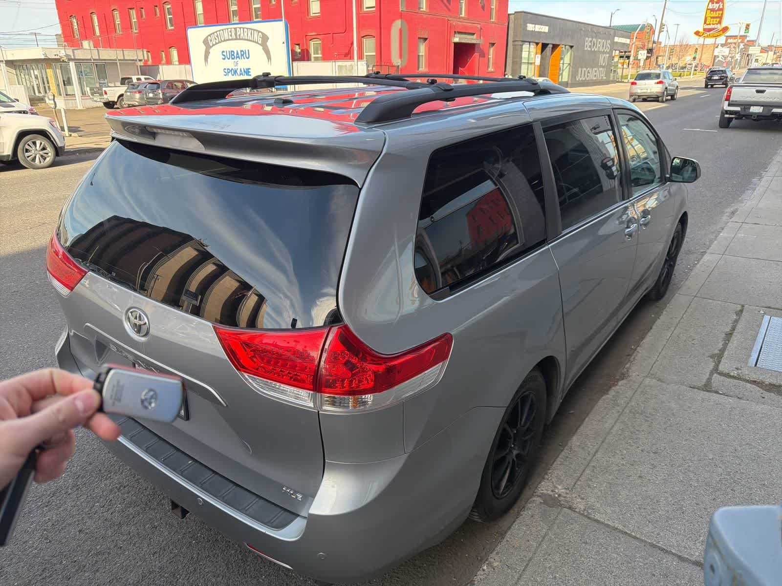 Thumbnail: 2012 Toyota Sienna - 3