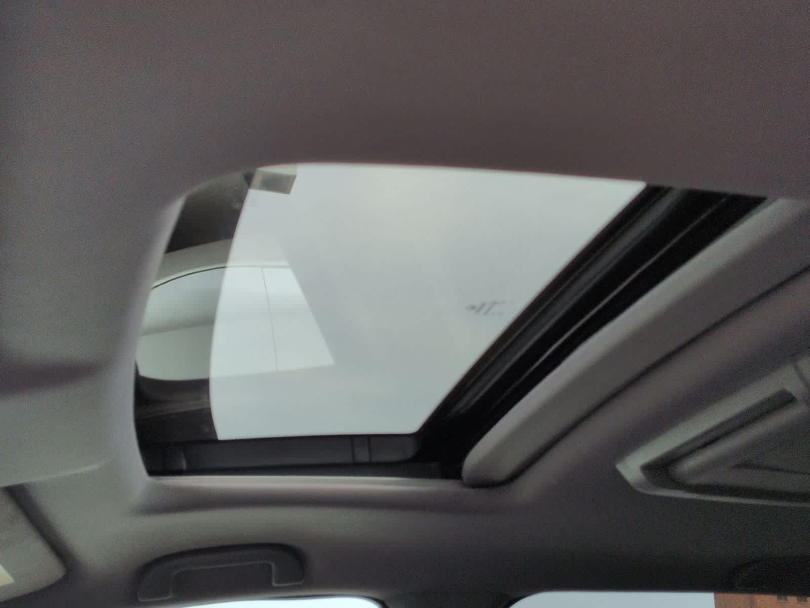 Thumbnail: 2017 Honda Pilot - 20