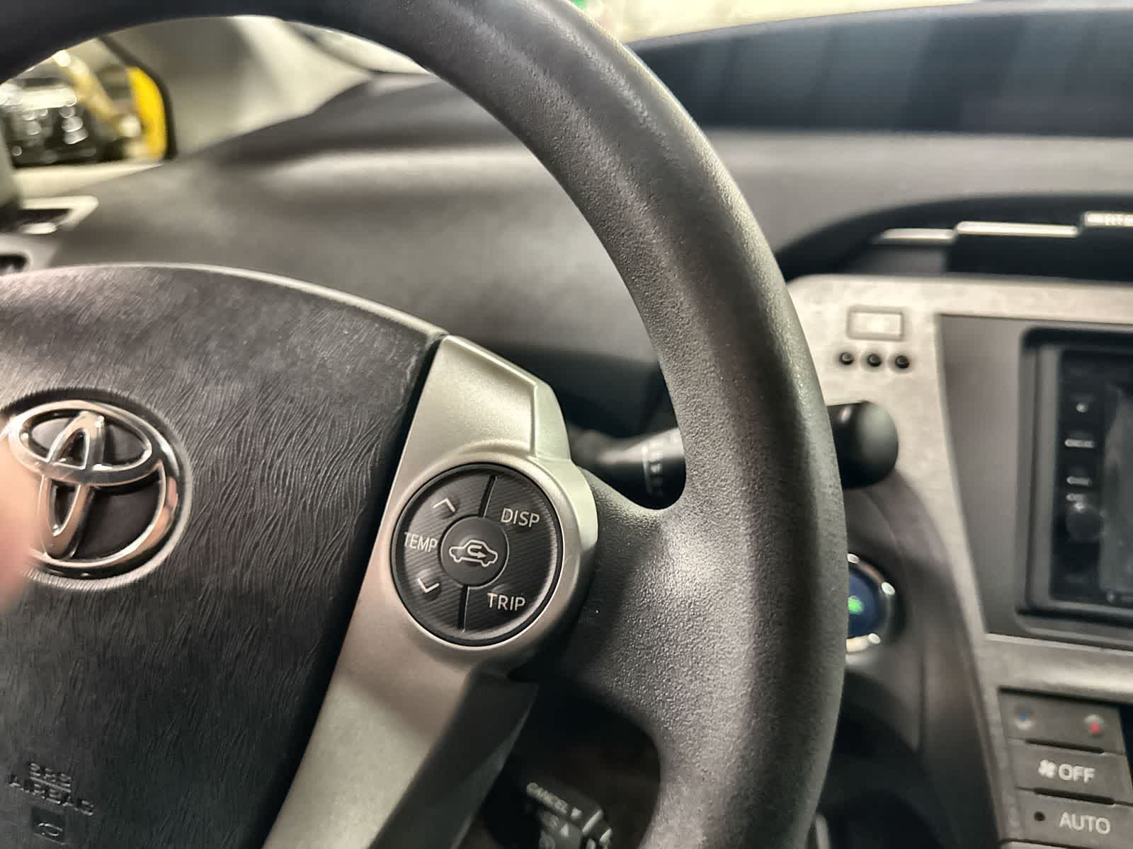 Thumbnail: 2014 Toyota Prius - 26