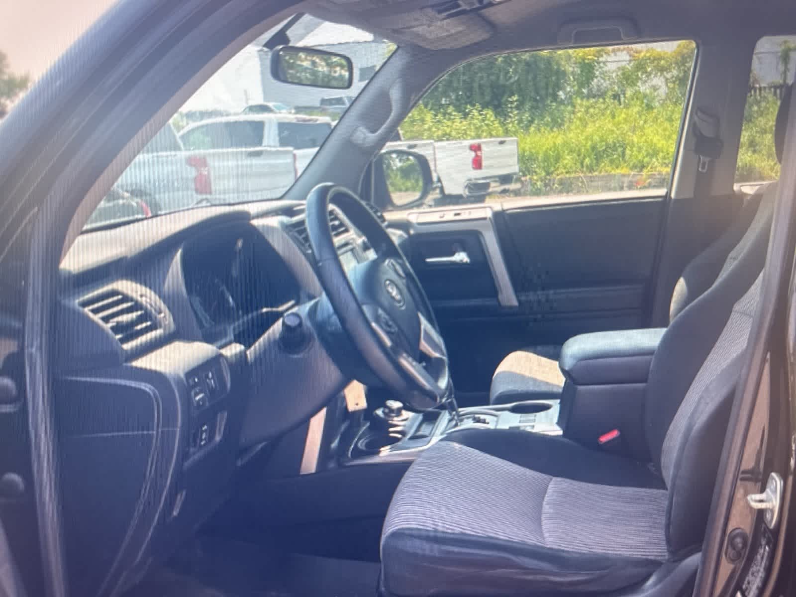 Thumbnail: 2014 Toyota 4Runner - 10