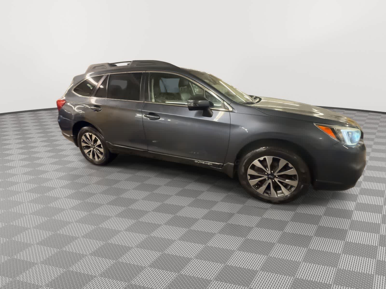 Thumbnail: 2017 Subaru Outback - 9