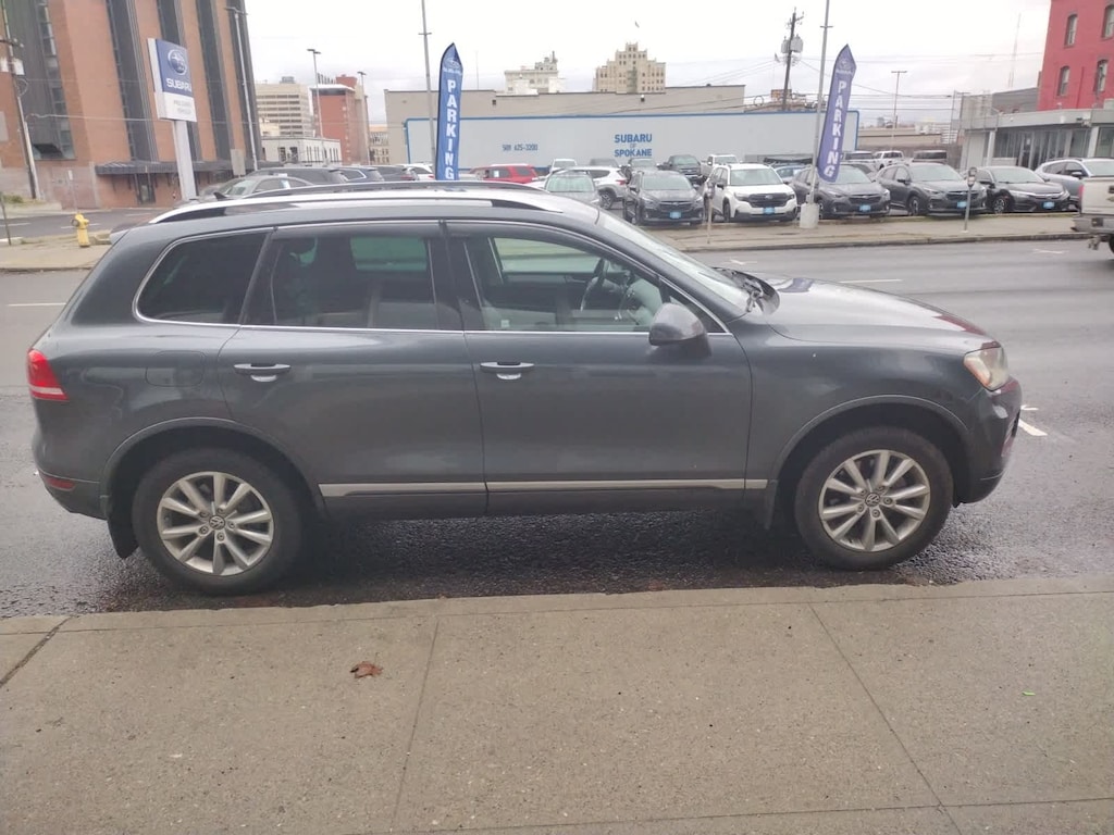 Used 2013 Volkswagen Touareg SUV