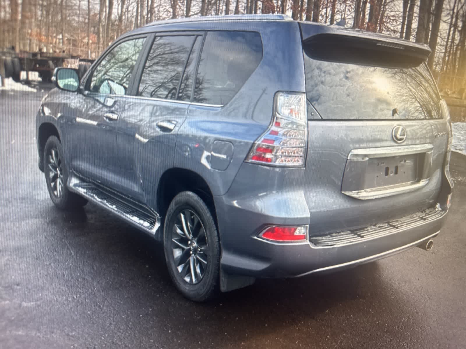Thumbnail: 2020 Lexus GX - 3