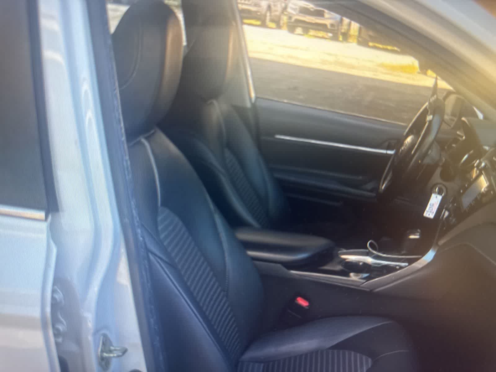 Thumbnail: 2019 Toyota Camry - 10