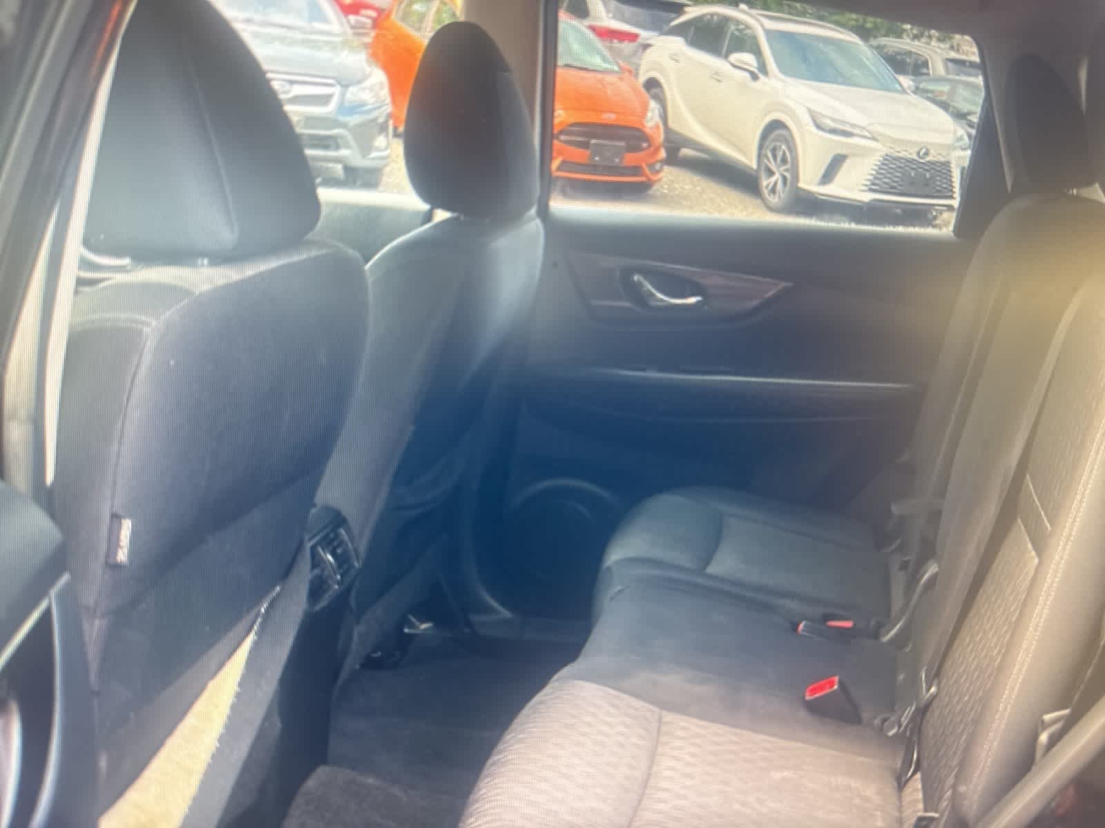 Thumbnail: 2019 Nissan Rogue - 13