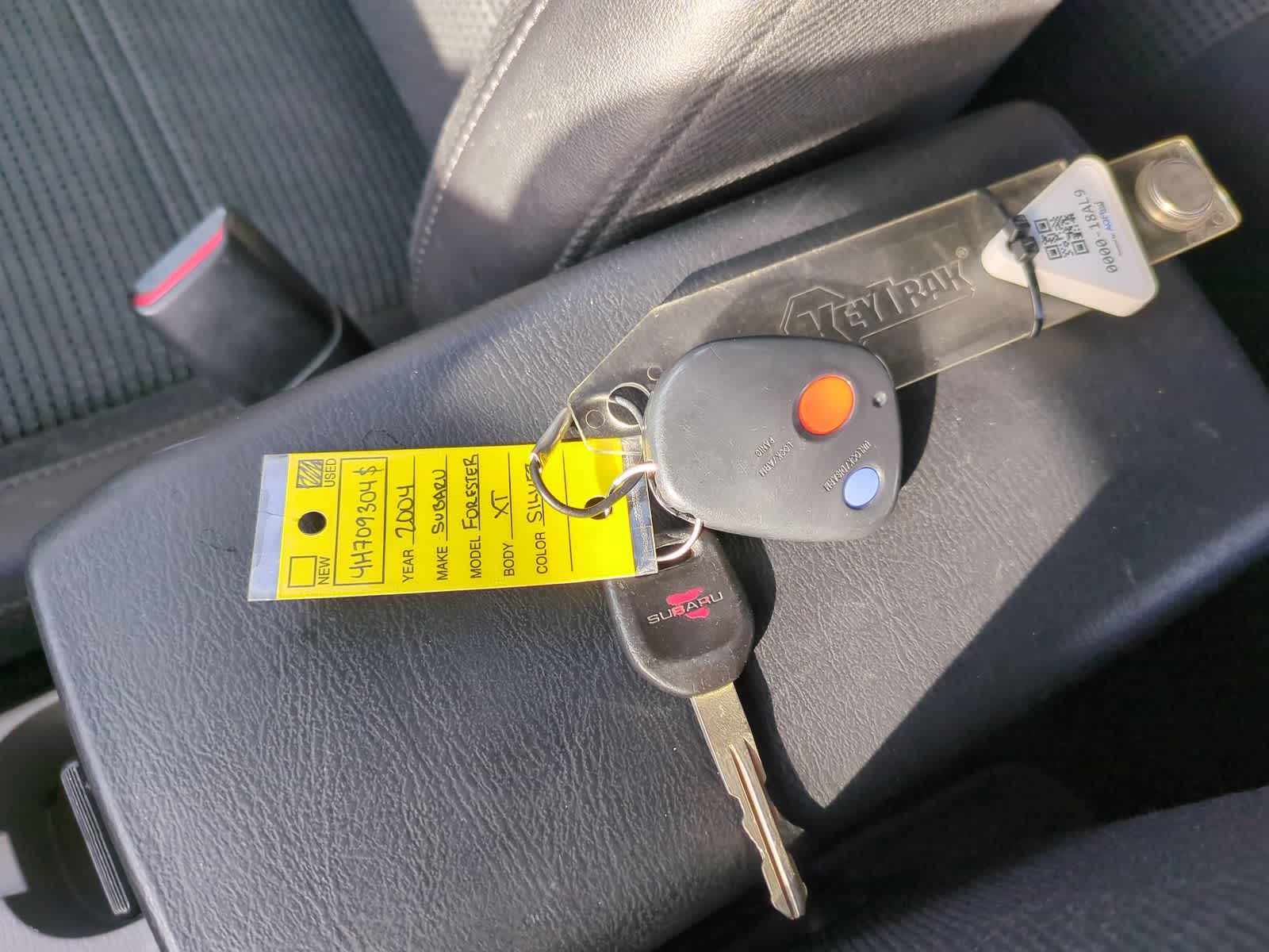 Thumbnail: 2004 Subaru Forester - 30