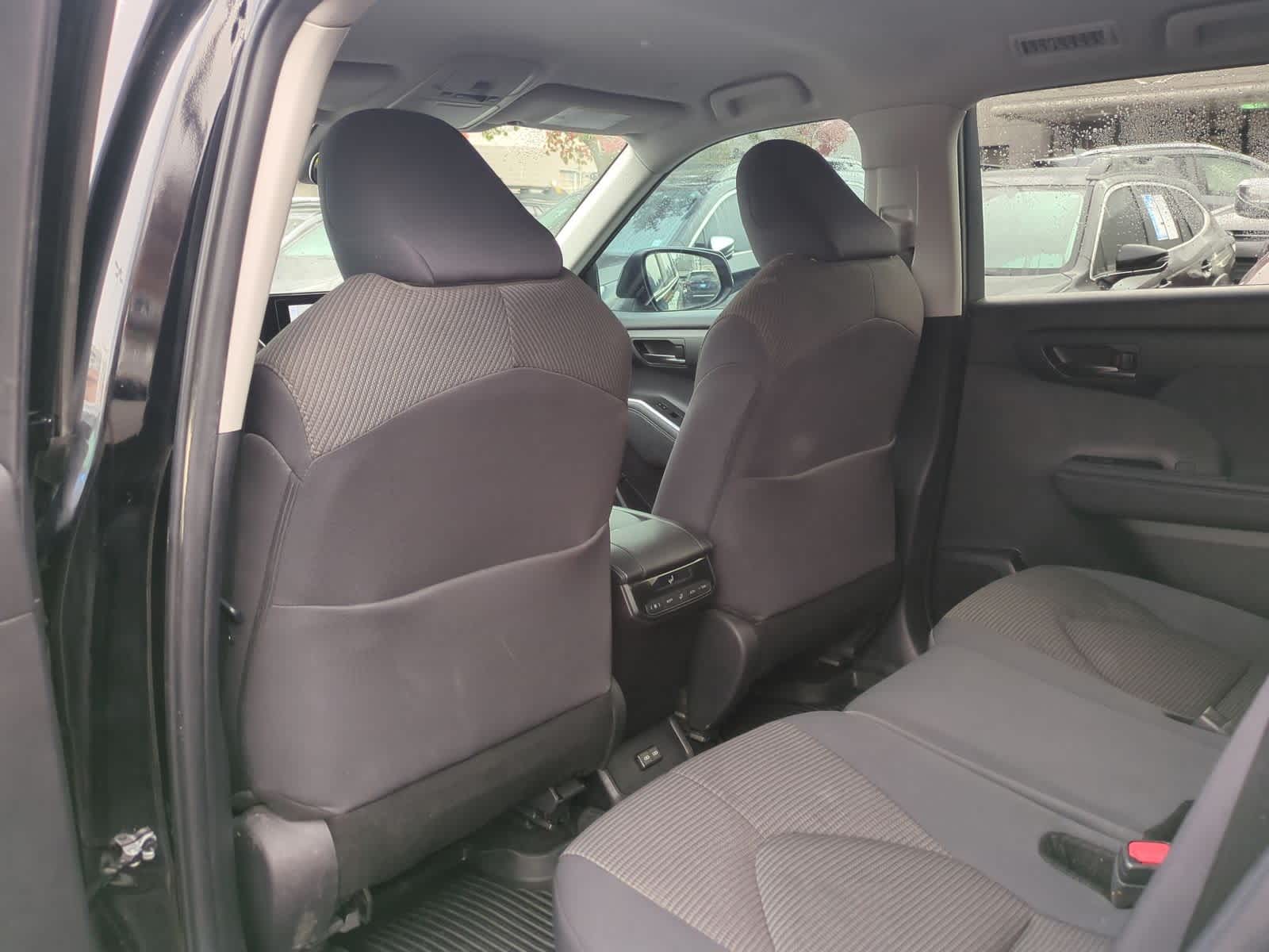 Thumbnail: 2024 Toyota Highlander - 19