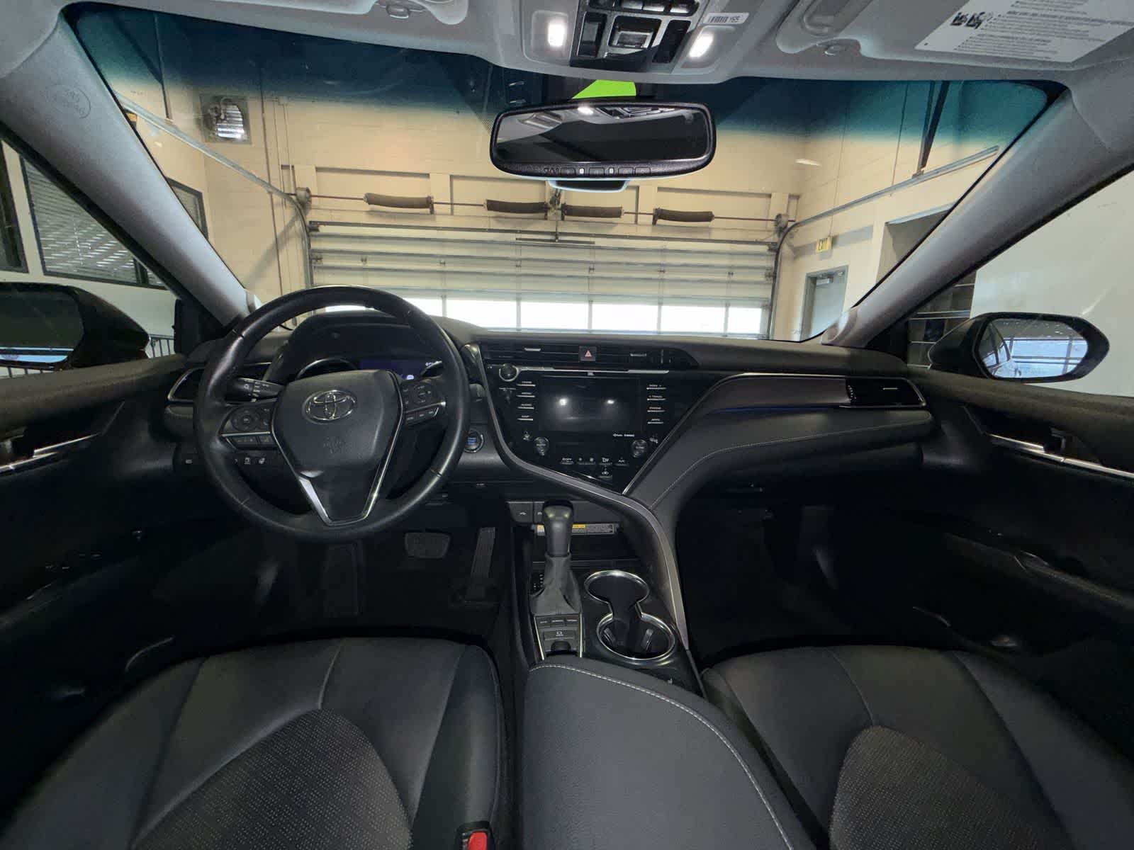 2020 Toyota Camry XSE - Photo 15