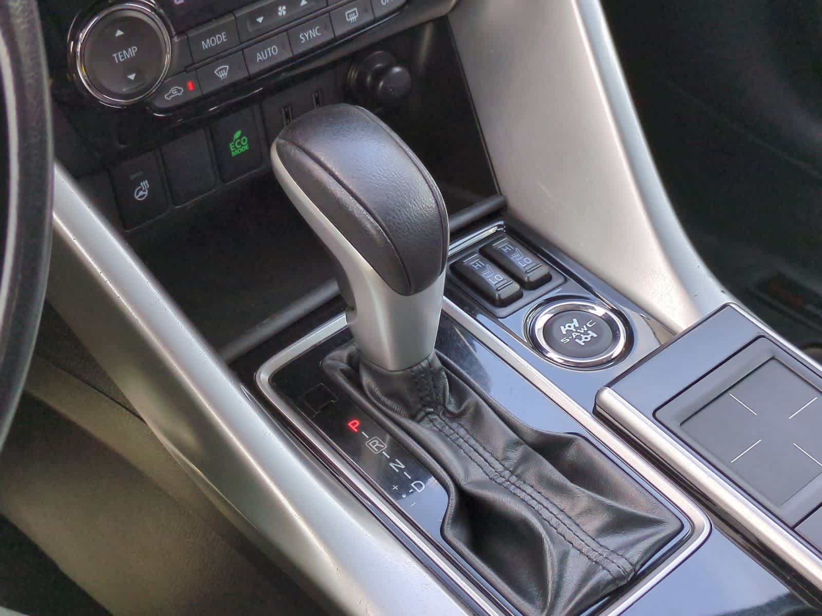 Thumbnail: 2019 Mitsubishi Eclipse Cross - 32