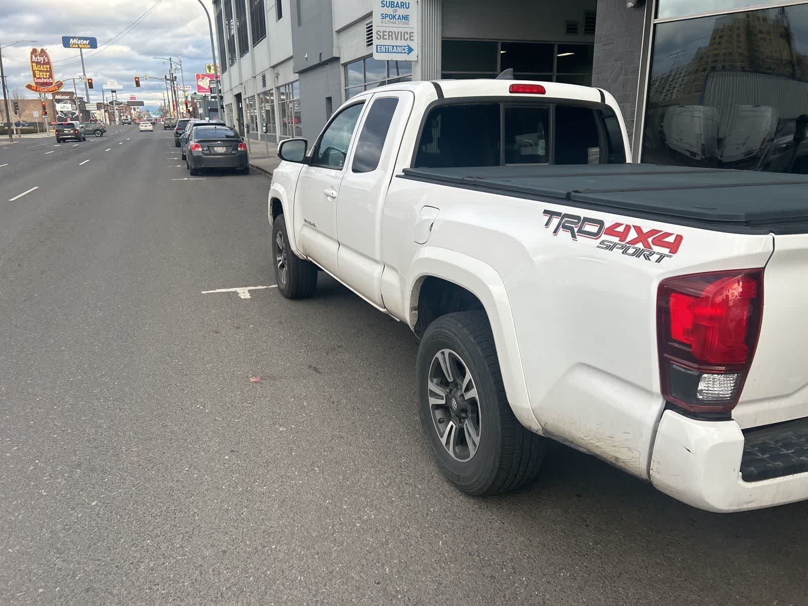 Thumbnail: 2019 Toyota Tacoma - 2