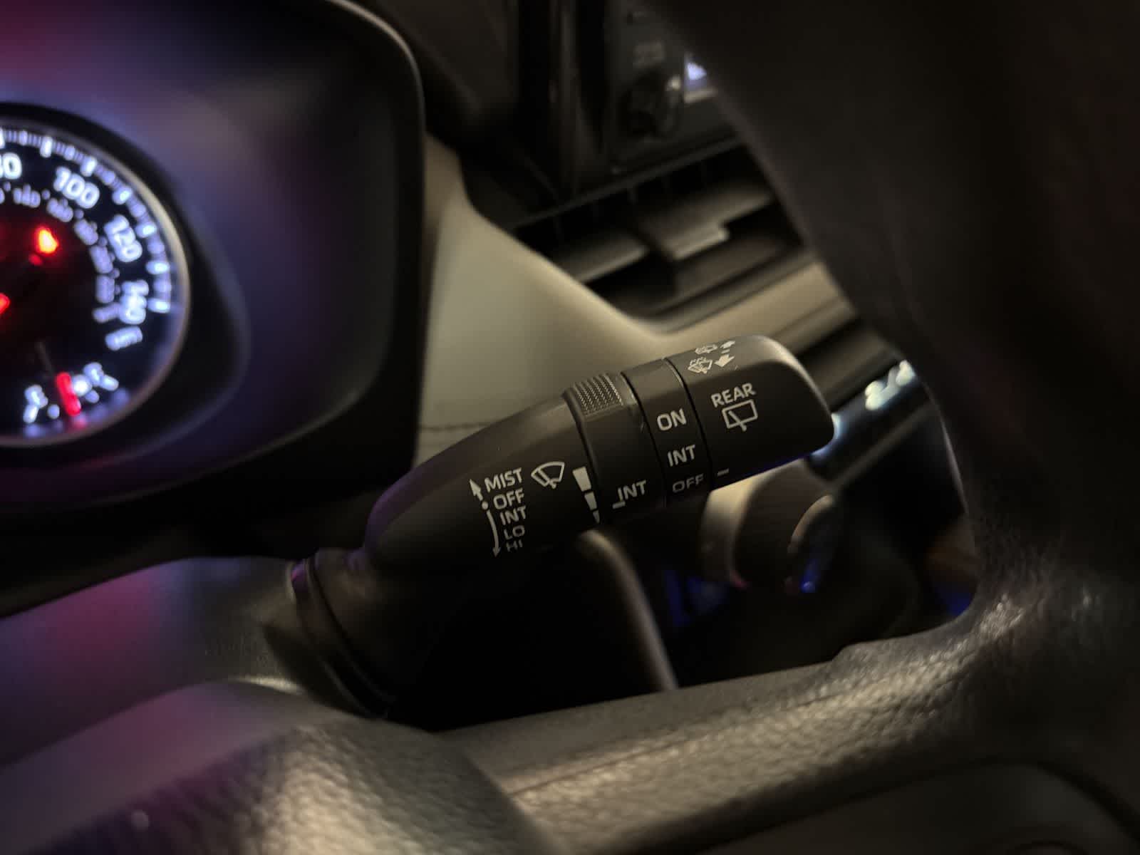 Thumbnail: 2019 Toyota RAV4 - 25