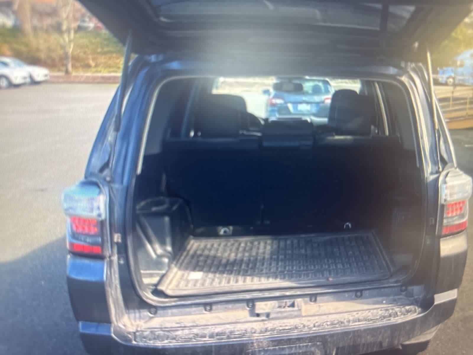 Thumbnail: 2018 Toyota 4Runner - 19