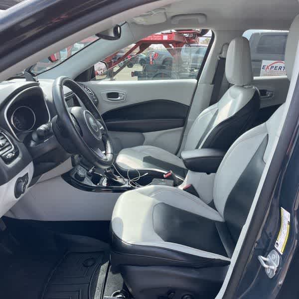Thumbnail: 2018 Jeep Compass - 18