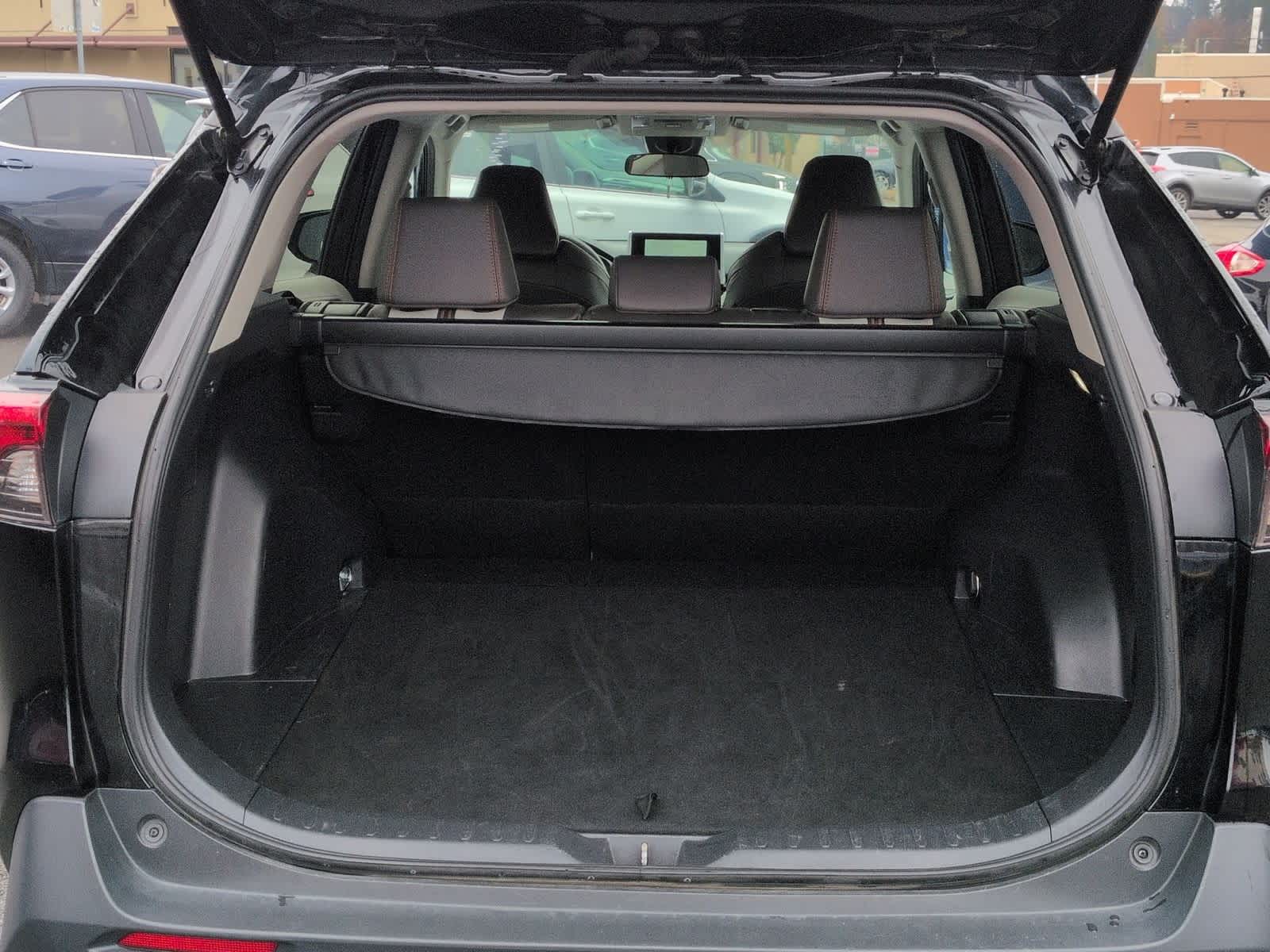 Thumbnail: 2024 Toyota RAV4 - 33