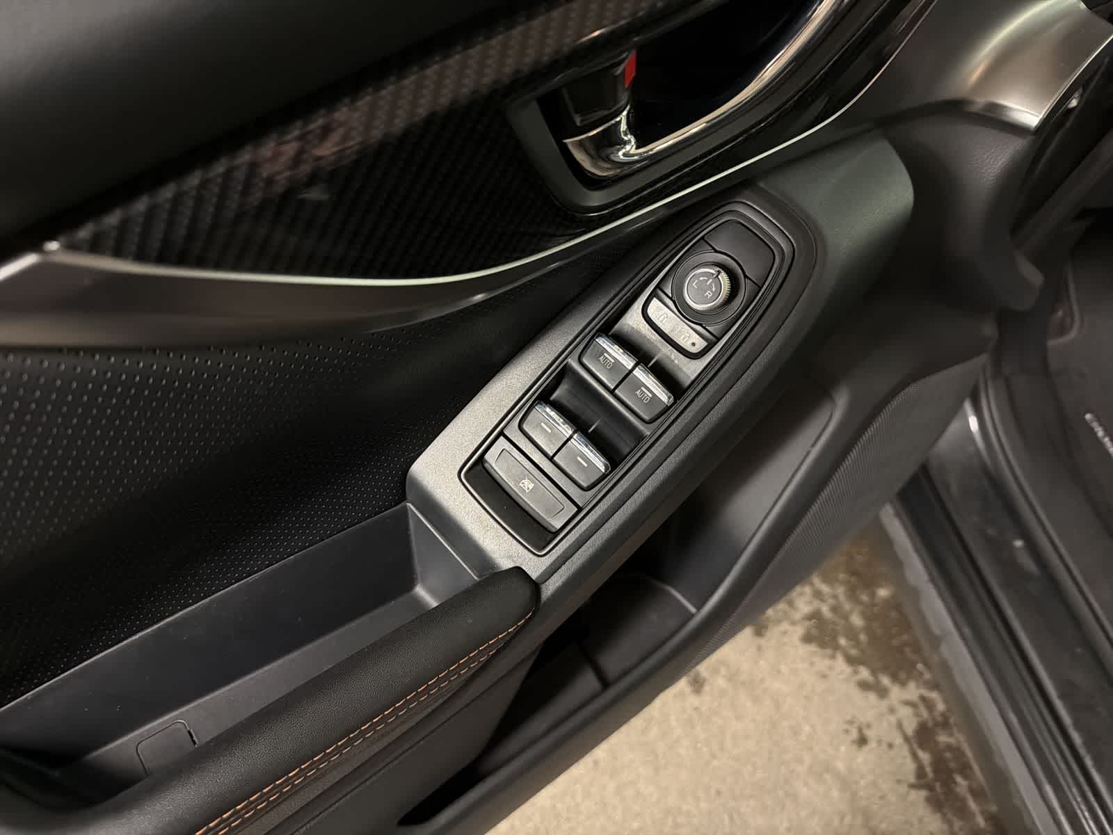 Thumbnail: 2019 Subaru Crosstrek - 18