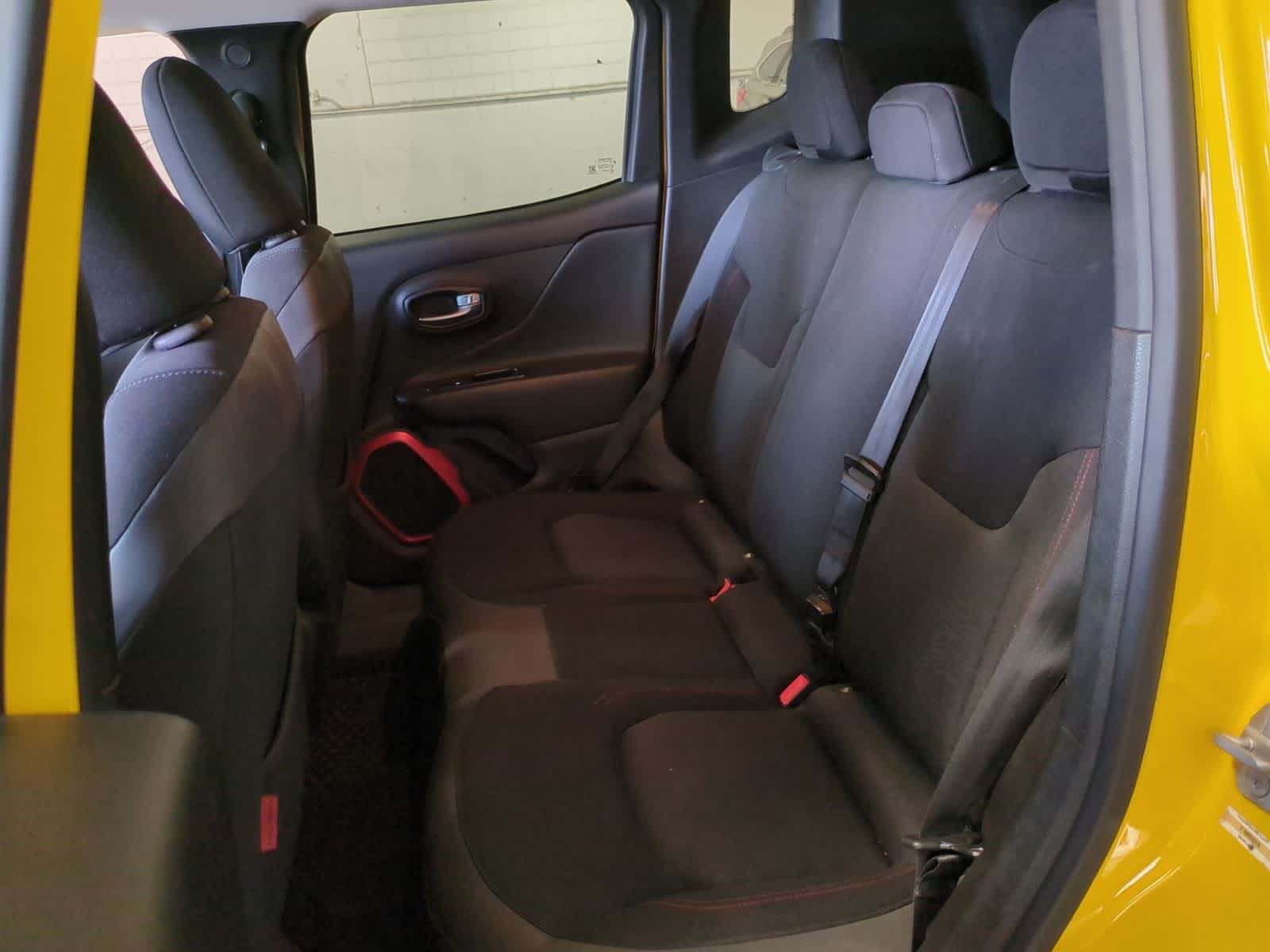 Thumbnail: 2017 Jeep Renegade - 19