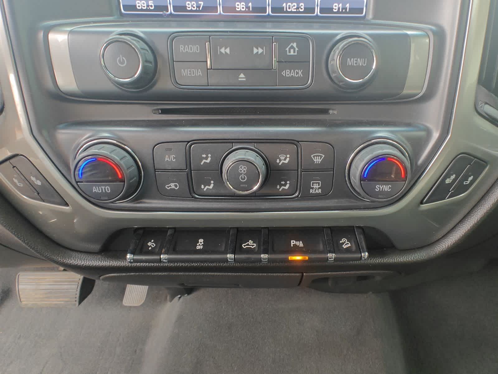 Thumbnail: 2018 Chevrolet Silverado 1500 - 28