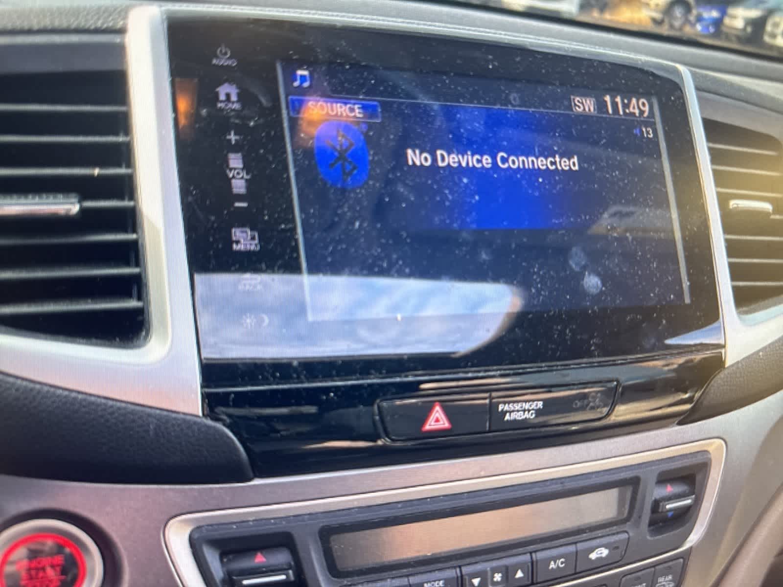 Thumbnail: 2017 Honda Pilot - 16