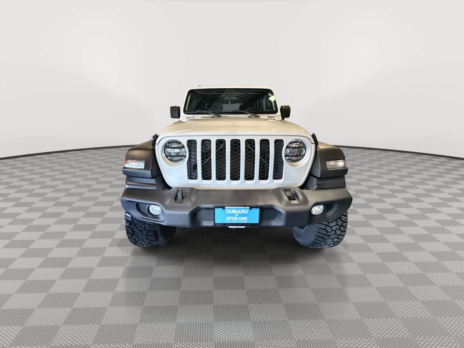 Thumbnail: 2020 Jeep Gladiator - 3