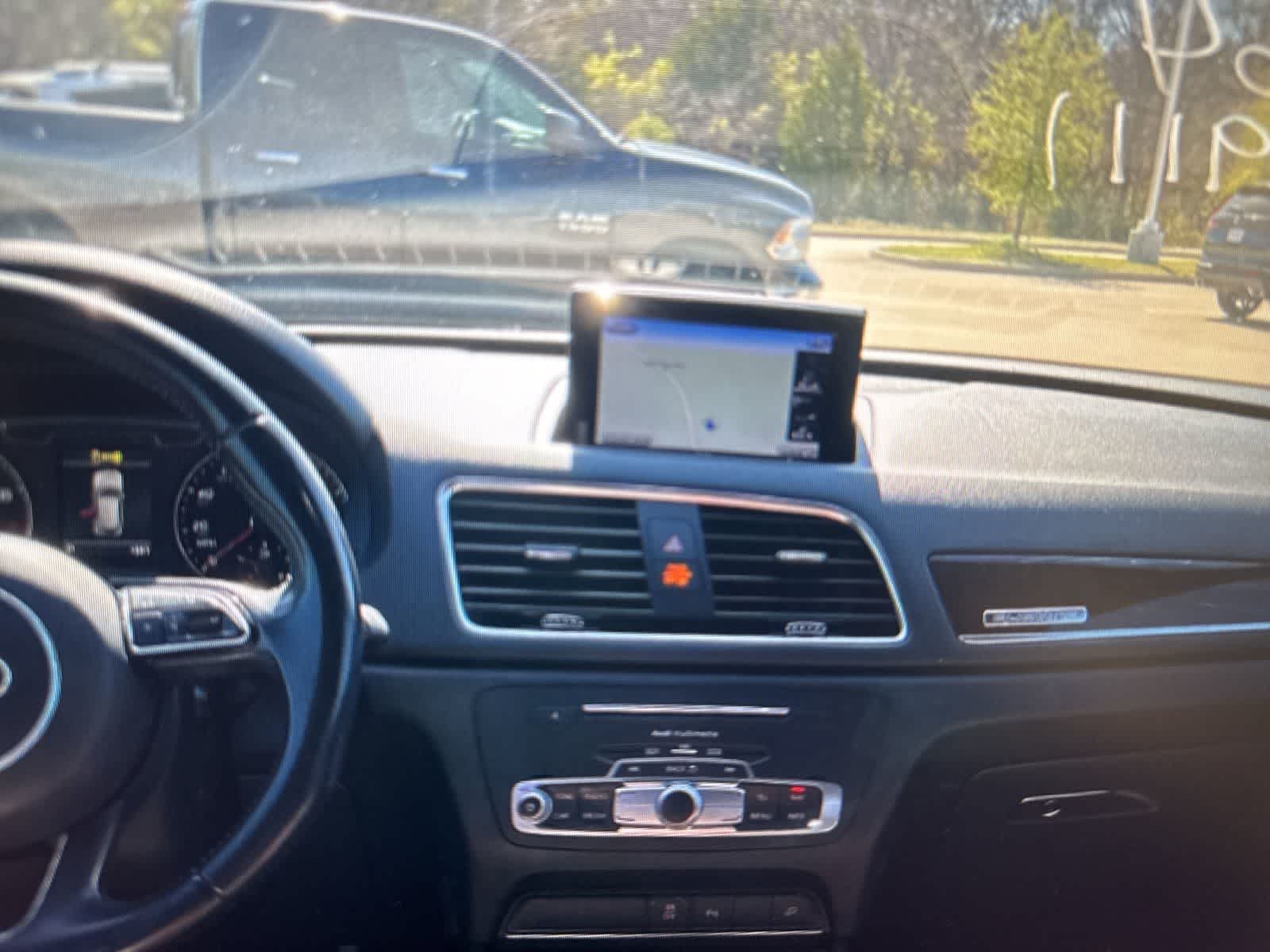 Thumbnail: 2016 Audi Q3 - 13