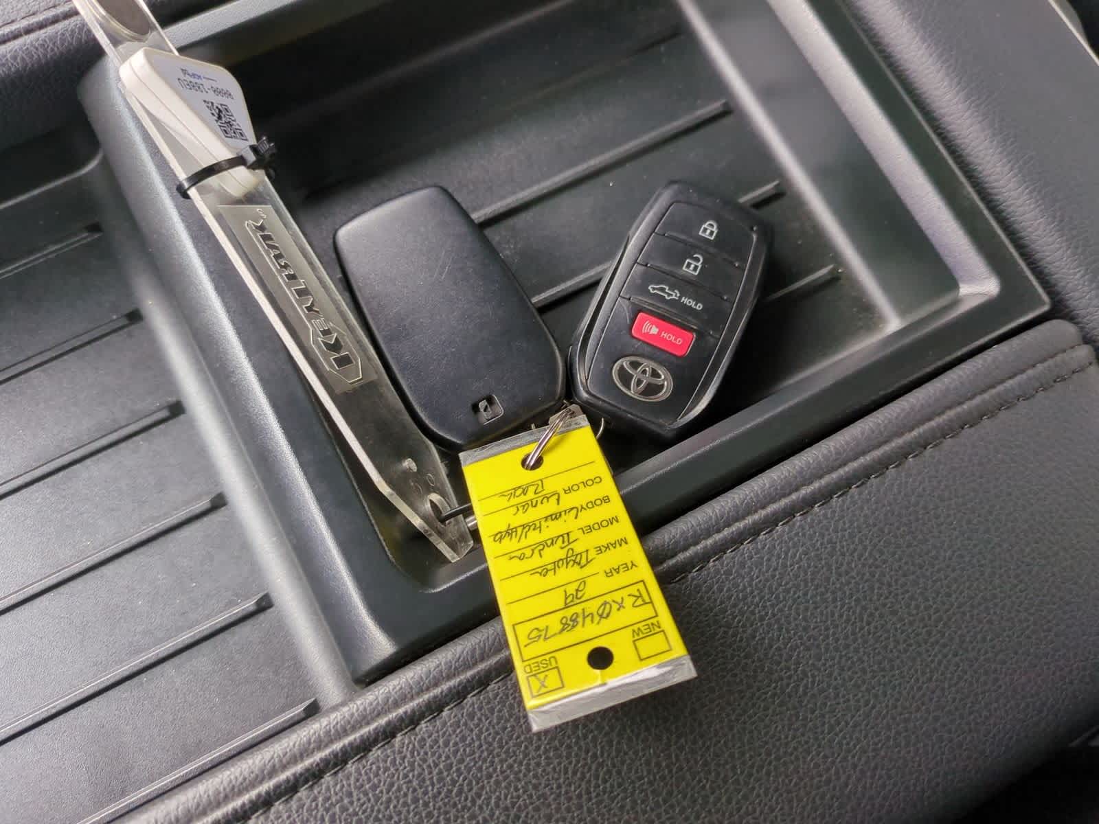 Thumbnail: 2024 Toyota Tundra - 38