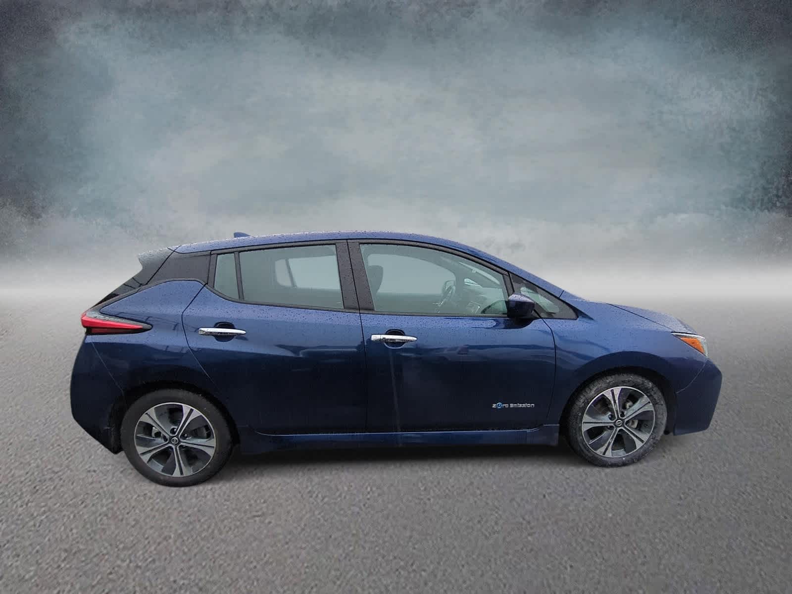 Thumbnail: 2018 Nissan Leaf - 9