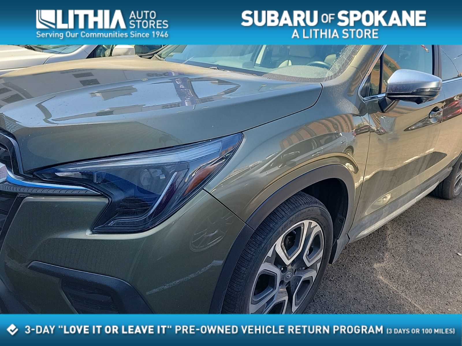 2023 Subaru Ascent Limited 7 Passenger's photo