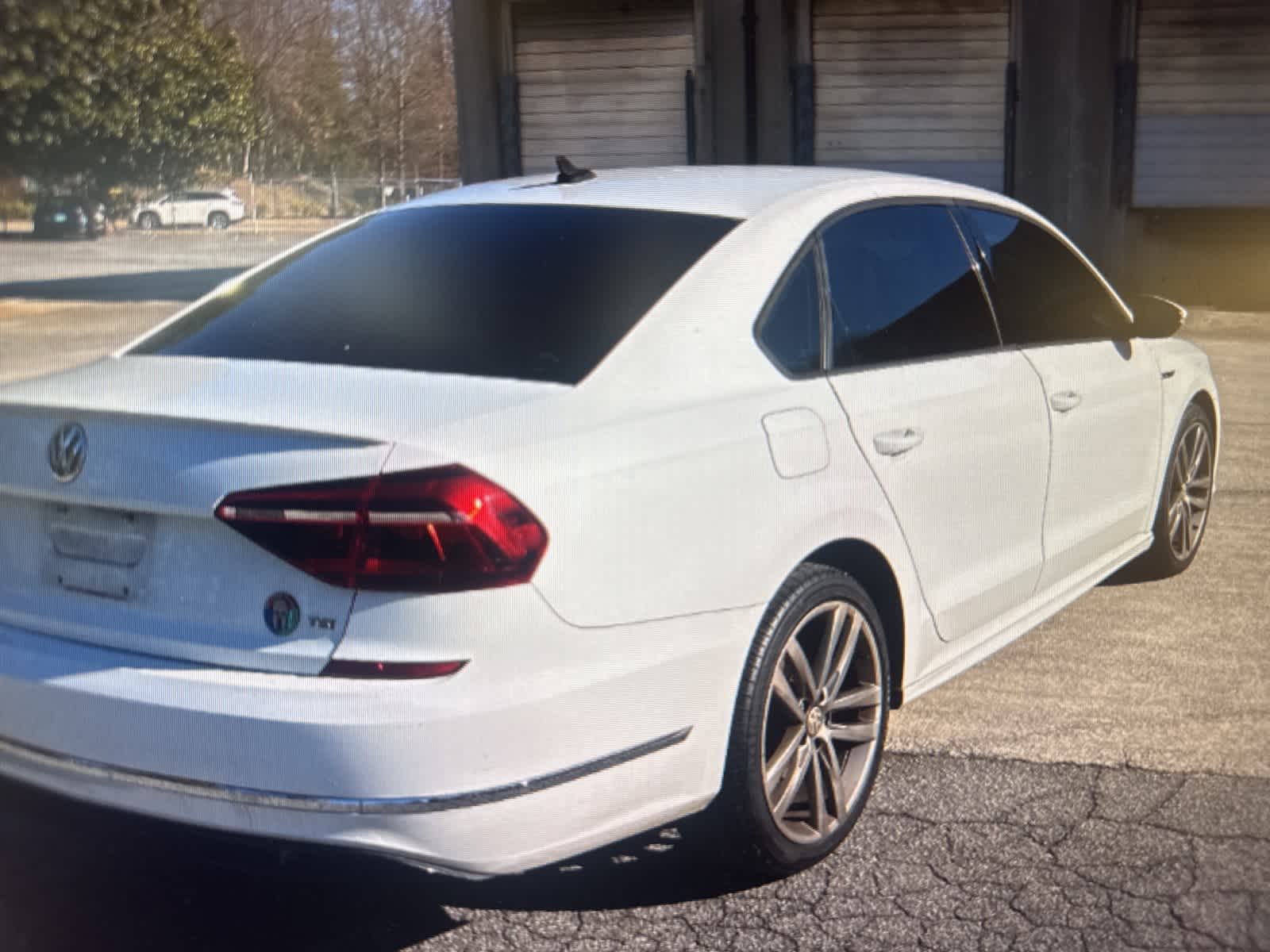 Thumbnail: 2018 Volkswagen Passat - 5